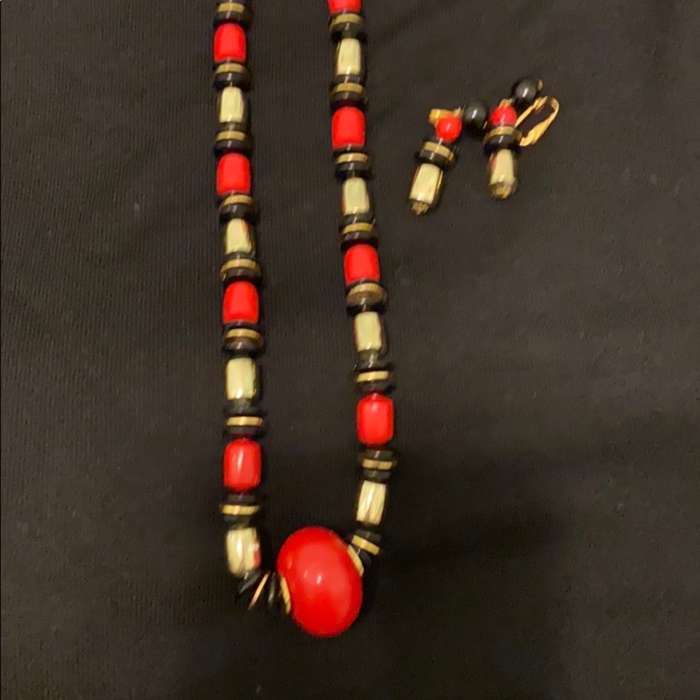 Vintage necklace and earrings set